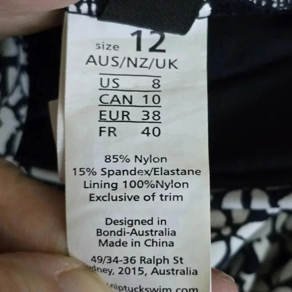 NWOT NipTuck Swim Black & White Daisy Shape Wear Halter One piece Swimsuit S-8 - Picture 9 of 10